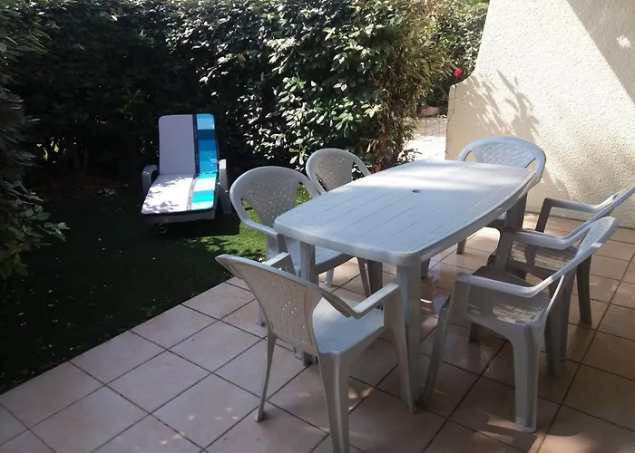 Les Andalouses Vakantiehuis Agde
